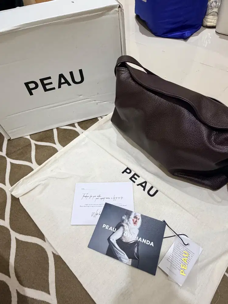 Peau bag x dwihanda in Medium Dark Brown