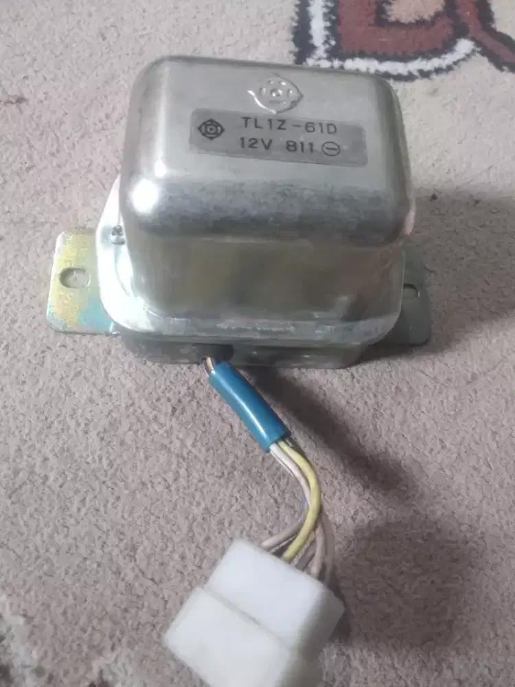 Ket out mobil kijang , Mitsubishi,