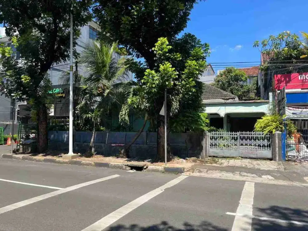 BUTUH CEPAT !! PINGGIR JALAN BESAR 465m² TEBET BARAT DALAM – HITUNG TANAH