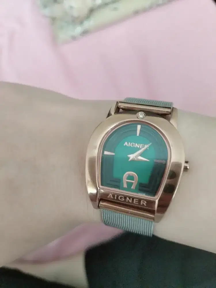 Jam tangan Aigner Varese