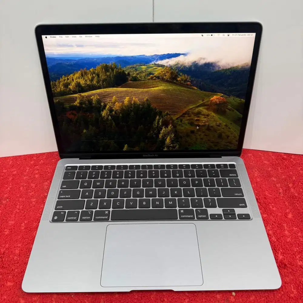 Macbook Air 13 inch Retina,2020 M1 8/256 GB
