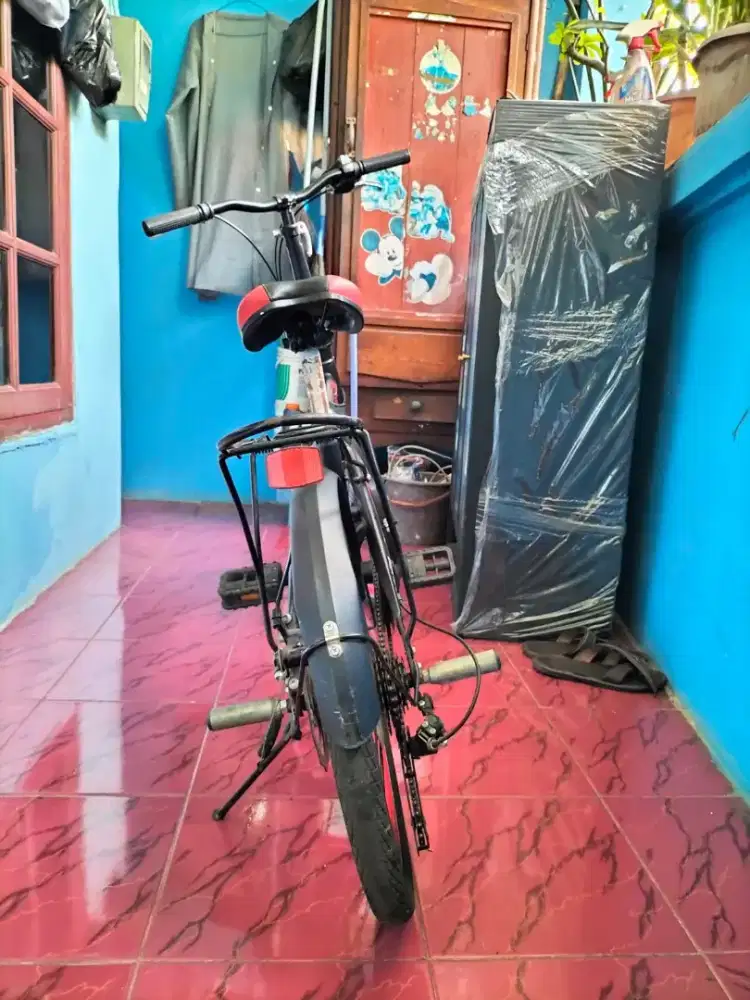 Sepeda lipat dijual