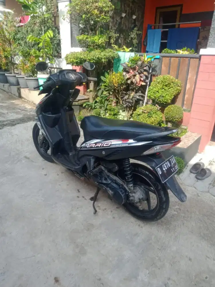 Honda vario karbu mulus kumplit