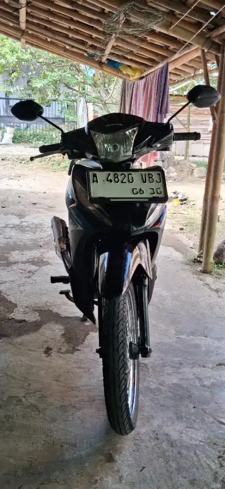 Di jual Revo fit 110 cc pemakaian baru 1th