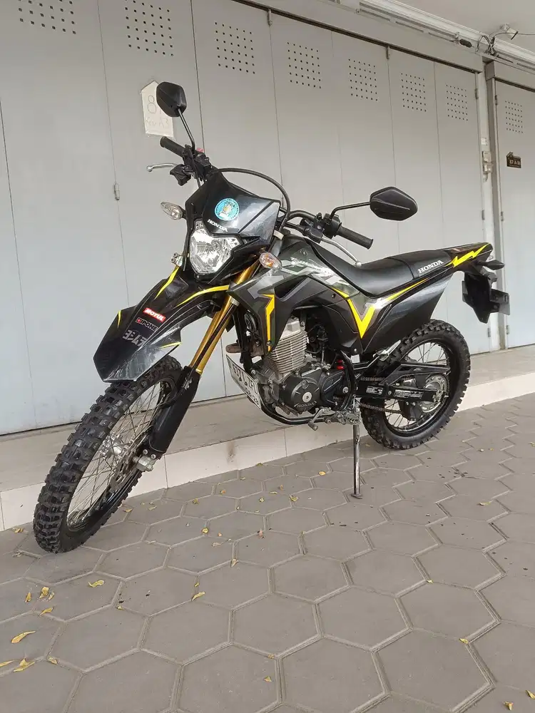 Honda CRF 150L 2023 mulus