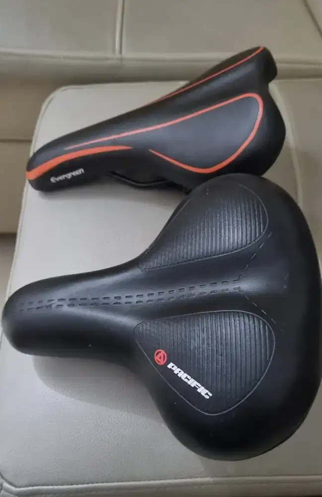 Dijual jok sepeda pasific dan evegreen bagus