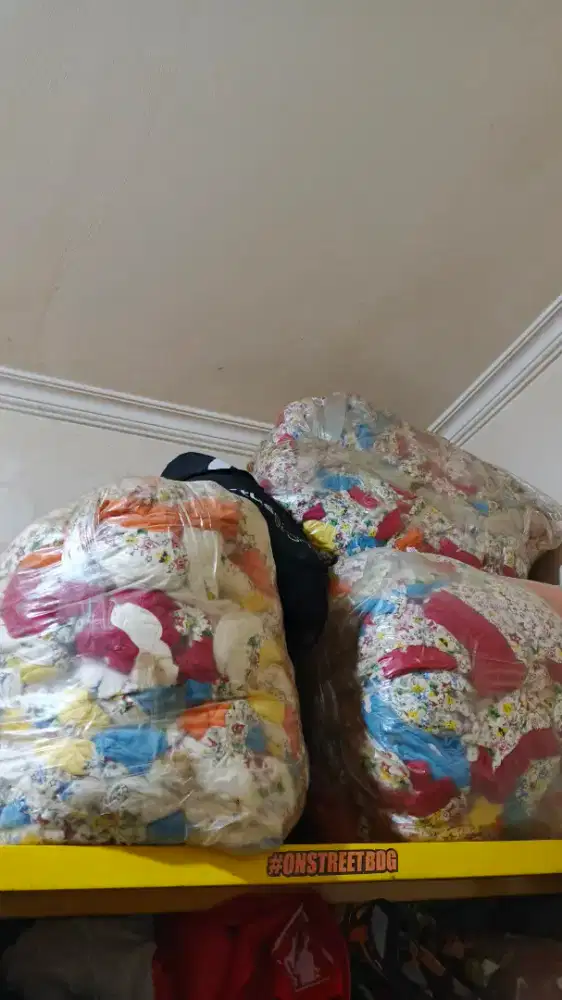 Satu Set perlengkapan bayi