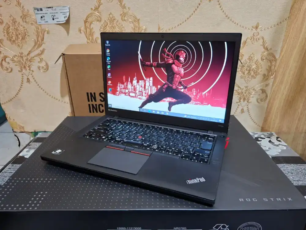 Laptop Lenovo Thinkpad T450s -CORE I7 GEN5 -SSD 128GB -RAM 12GB -