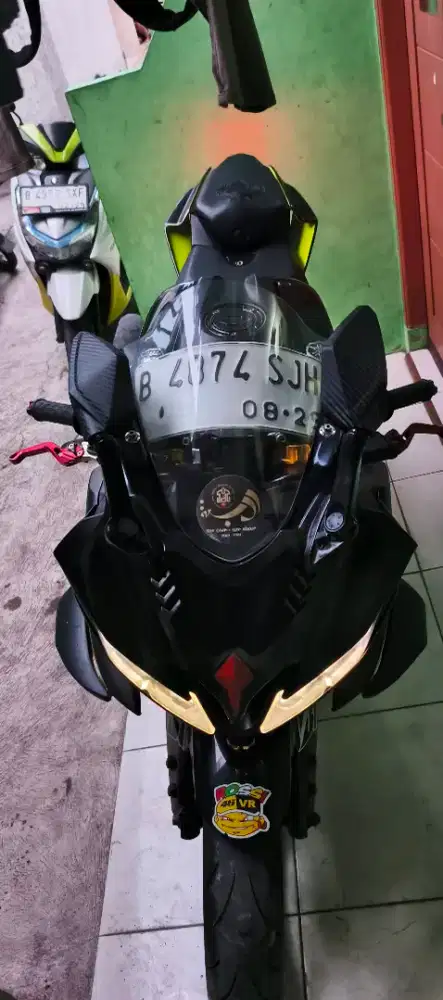 Dijual Yamaha R15 V3 2019 Hitam