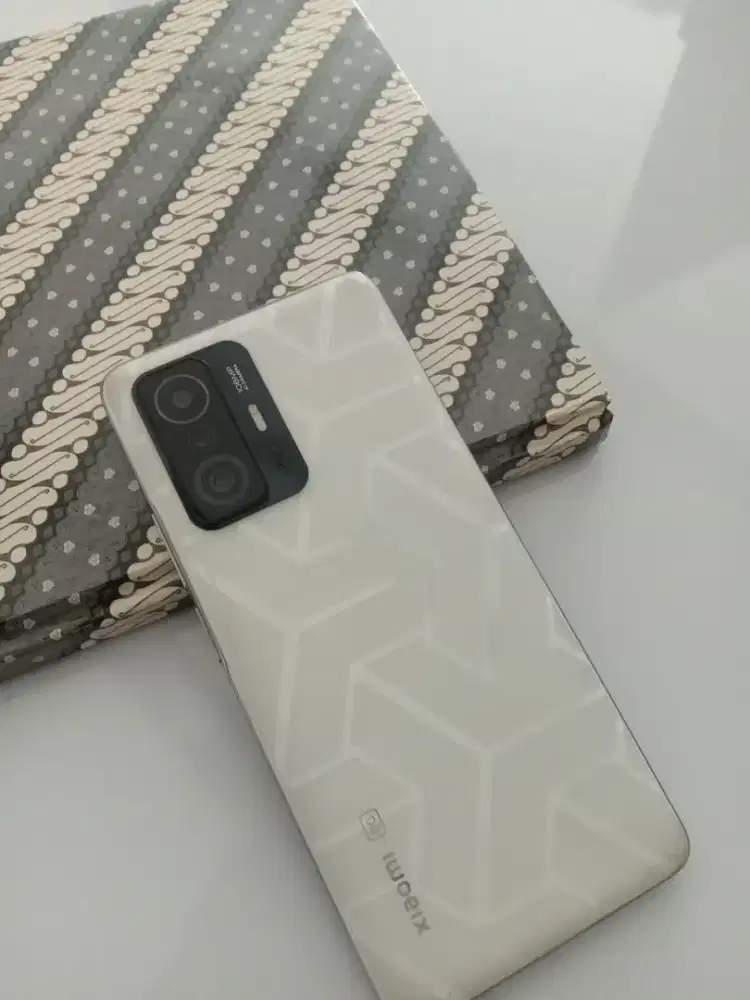 Xiaomi 11t 8/256  fulllsett