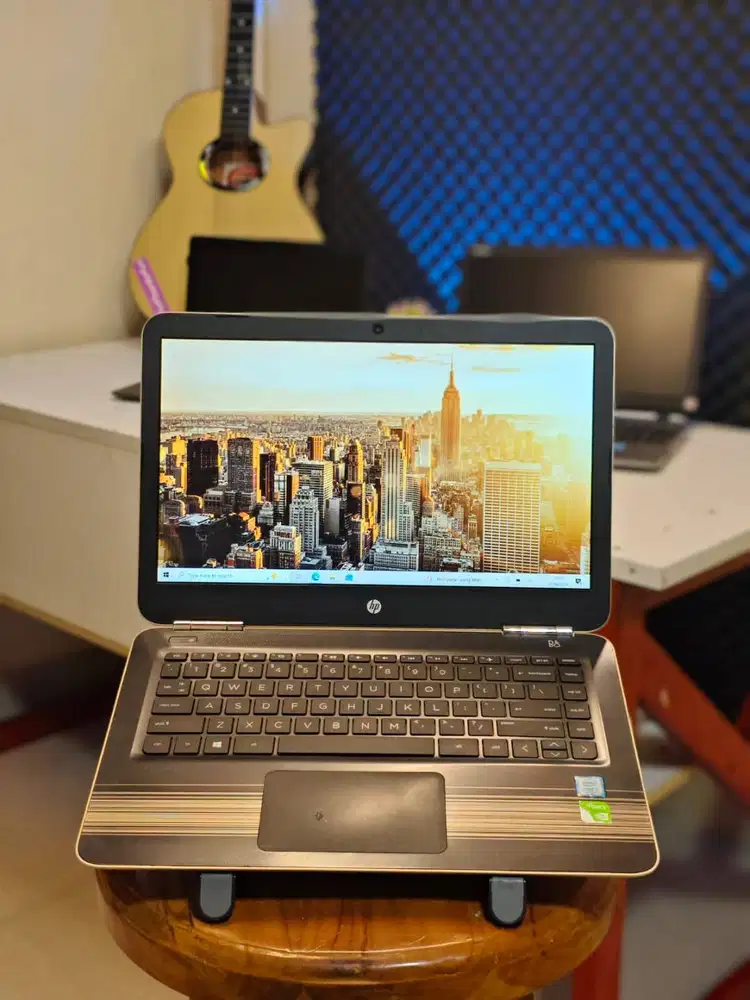 Laptop HP Pavilion i7-7500U RAM 8GB SSD Cepat Siap Pakai