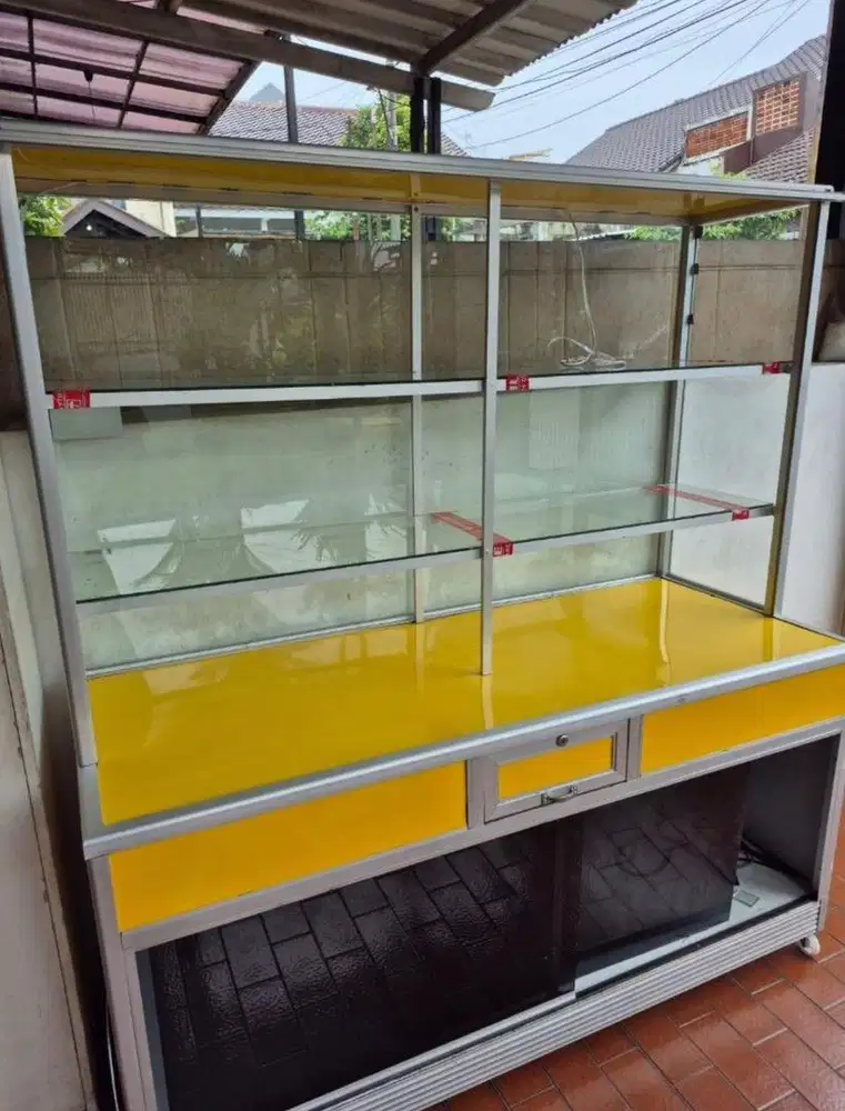 Etalase gerobak alumunium 150cm bekas makanan