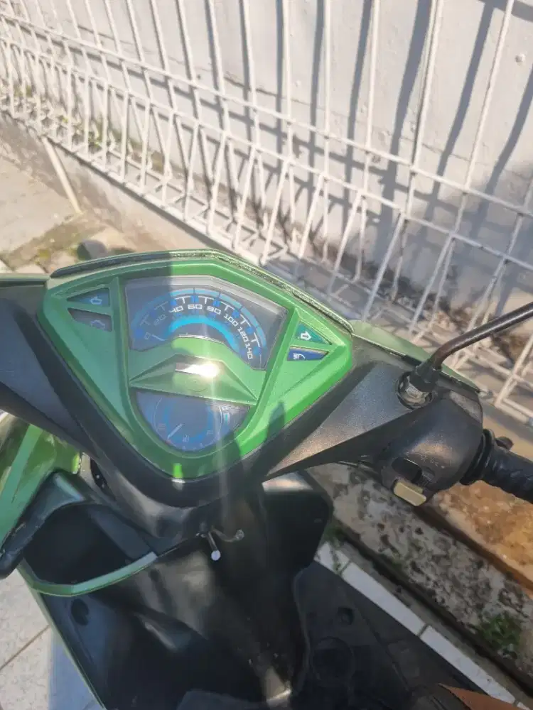 Yamaha xeon 2012 warna hijau