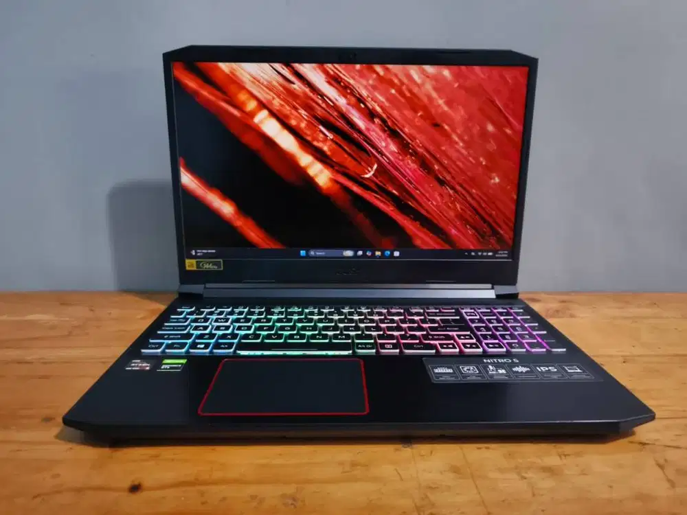 Nitro AN515-44 Ryzen 5 4600H 16/512GB GTX 1650 Ti 4GB FHD 144Hz