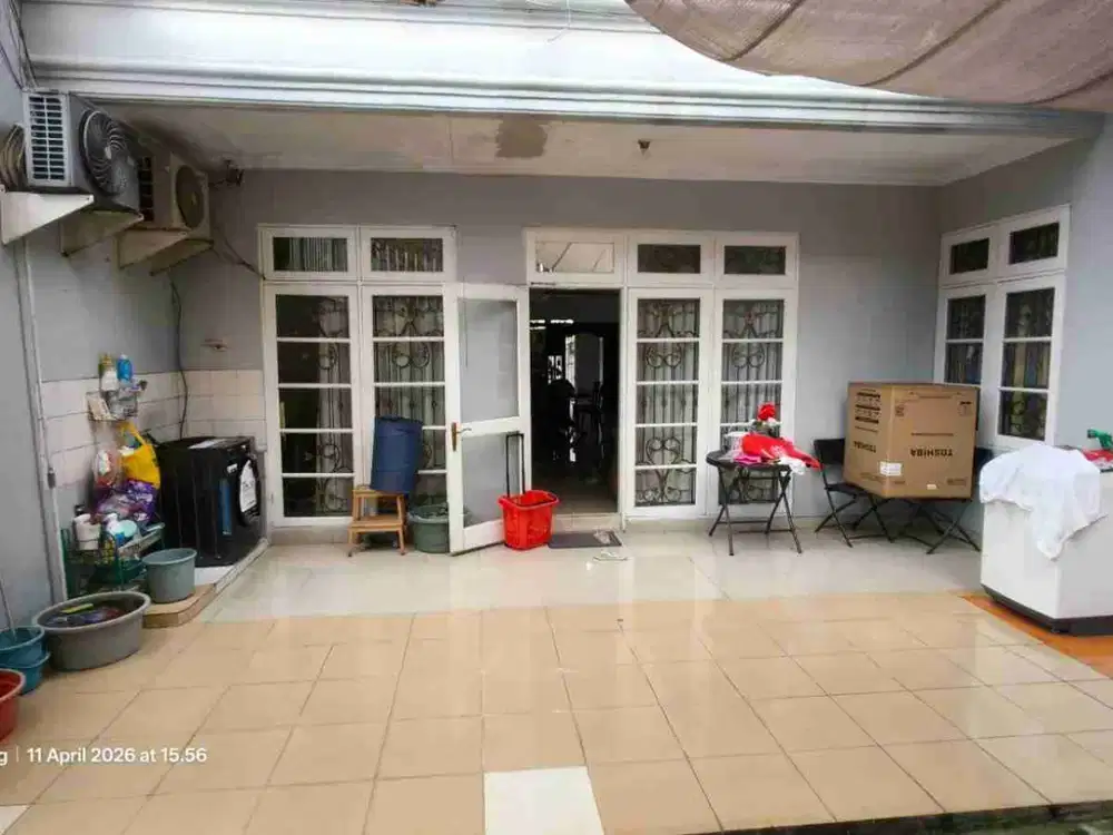 rumah 2 Lantai, 6 kamar. Duta Garden, Tangerang