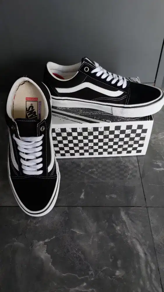 Sepatu Vans Bekas