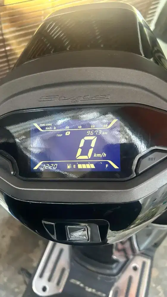 Stylo hitam BU low km AB kodya