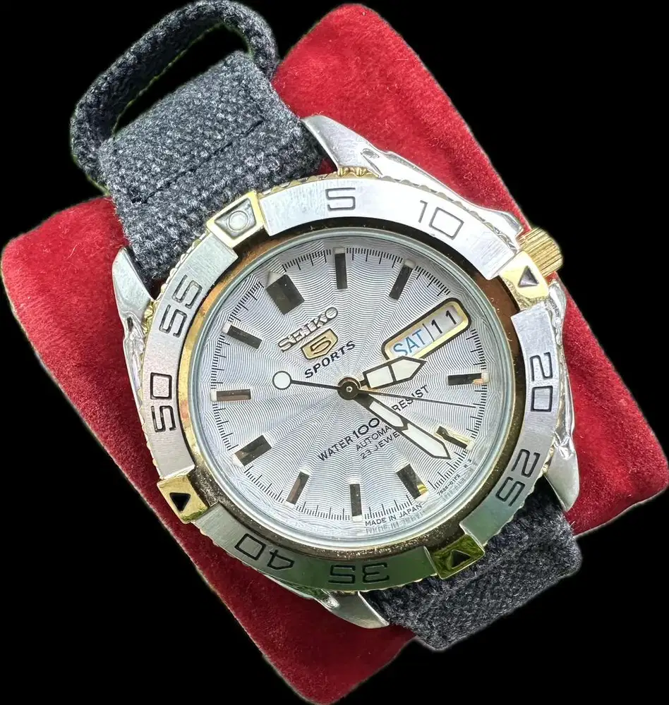 Seiko 5 Sports Automatic White Dial Original