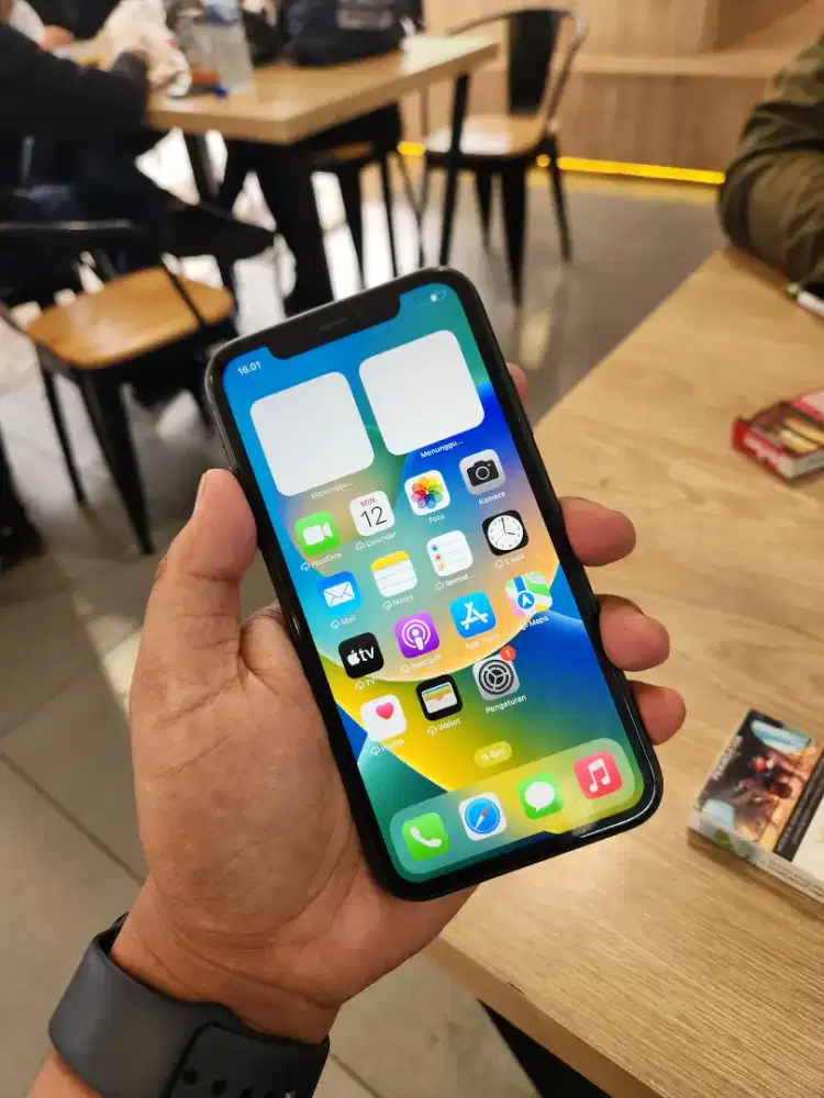 Iphone 11 64GB ex inter hp kabel aja