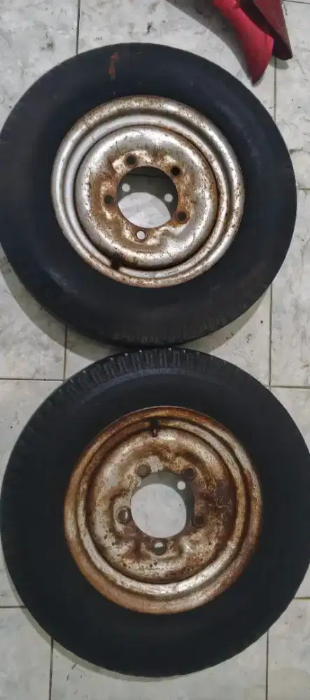 Ban mobil ayla ring 13