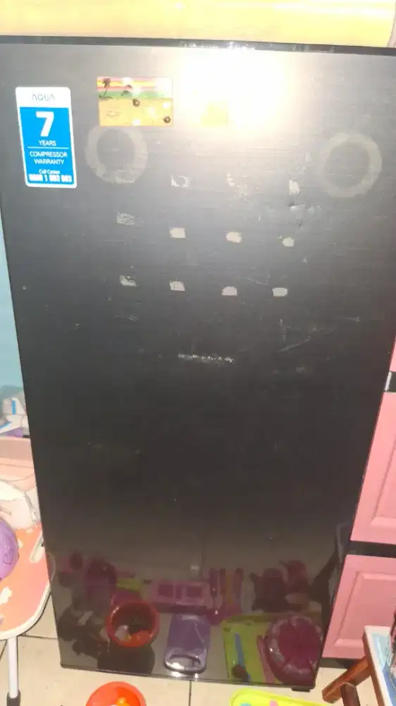 Di jual kulkas AQUA mulus dan terawat
