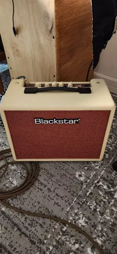 Speaker Blackstar Debut 15E Guitar Amplifier