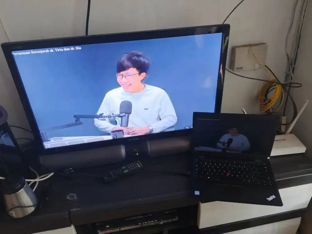 TV LED Sharp 32 Inch – Jernih, Mulus, Siap Pakai