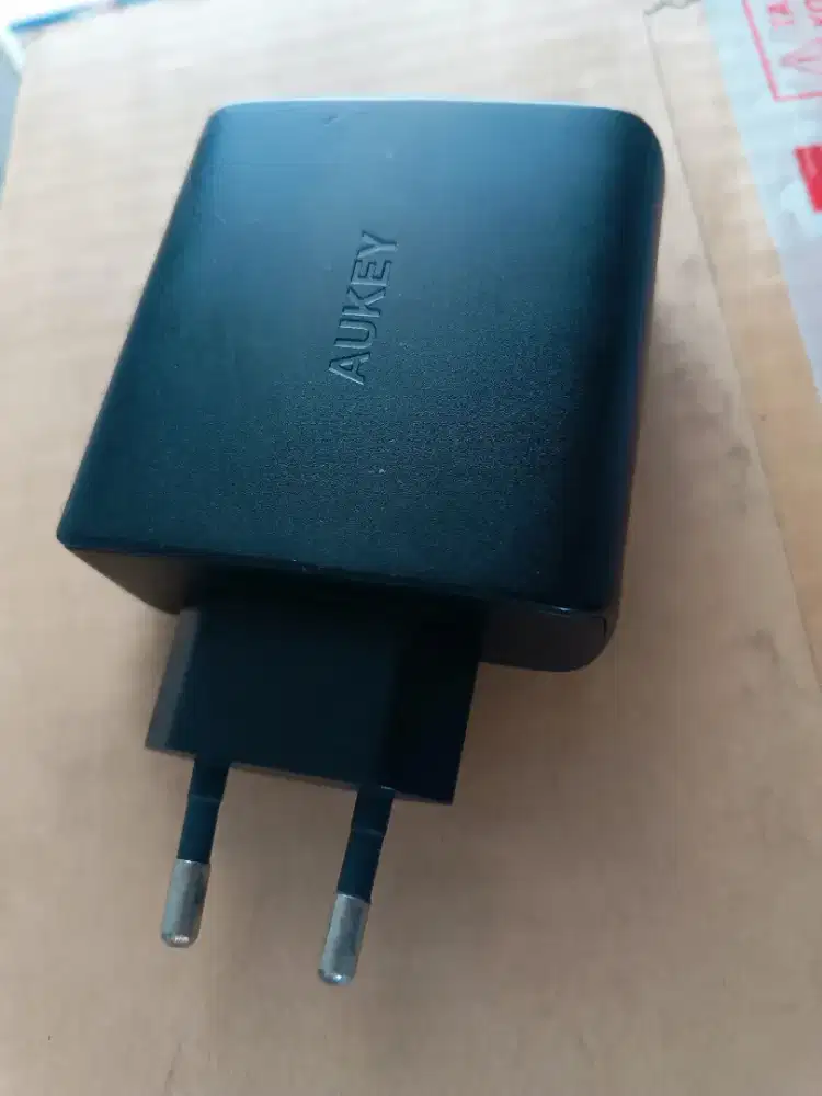 Charger Aukey 4 port PD 3.0 45watt