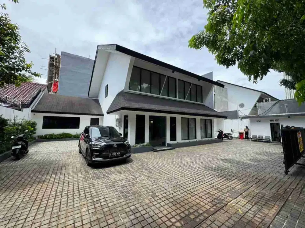 Disewakan Gedung 2lt Raya Pakubuwono Senopati Kebayoran Baru