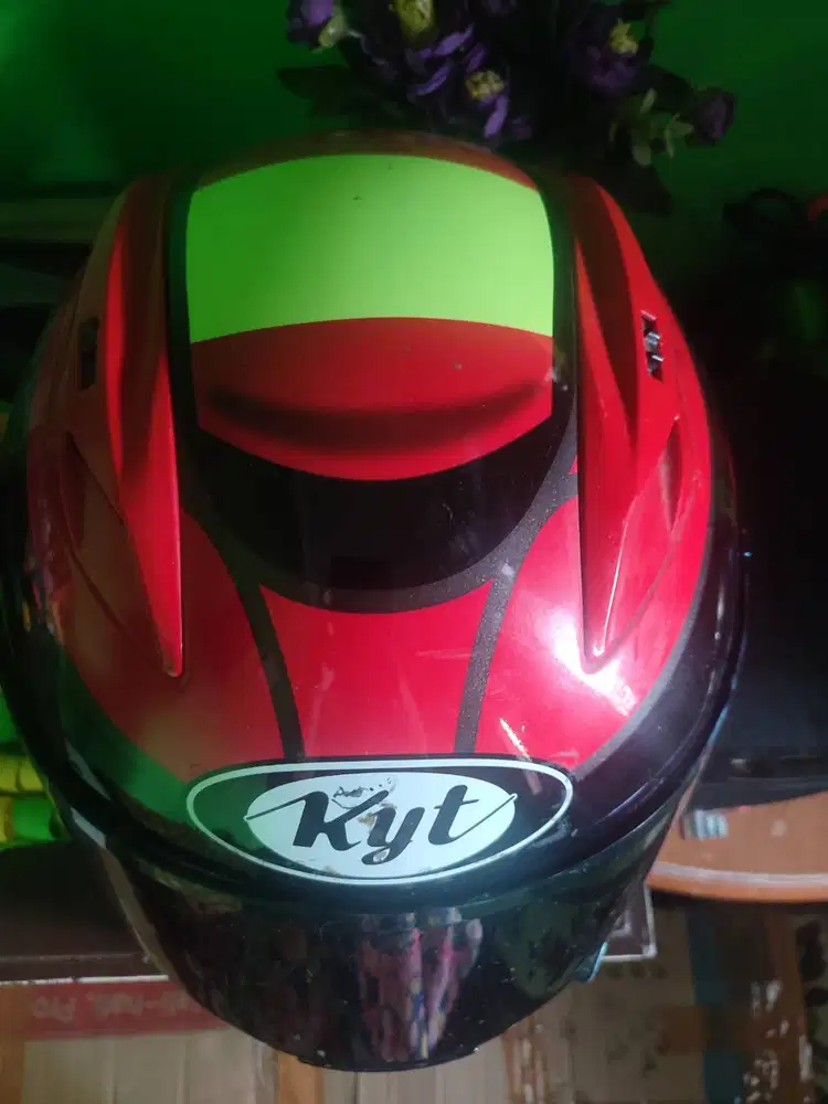 Di jual helm seperti digambar