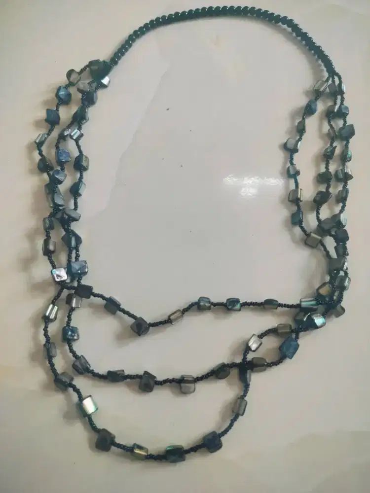 Dijual cepat aksesoris berbentuk kalung