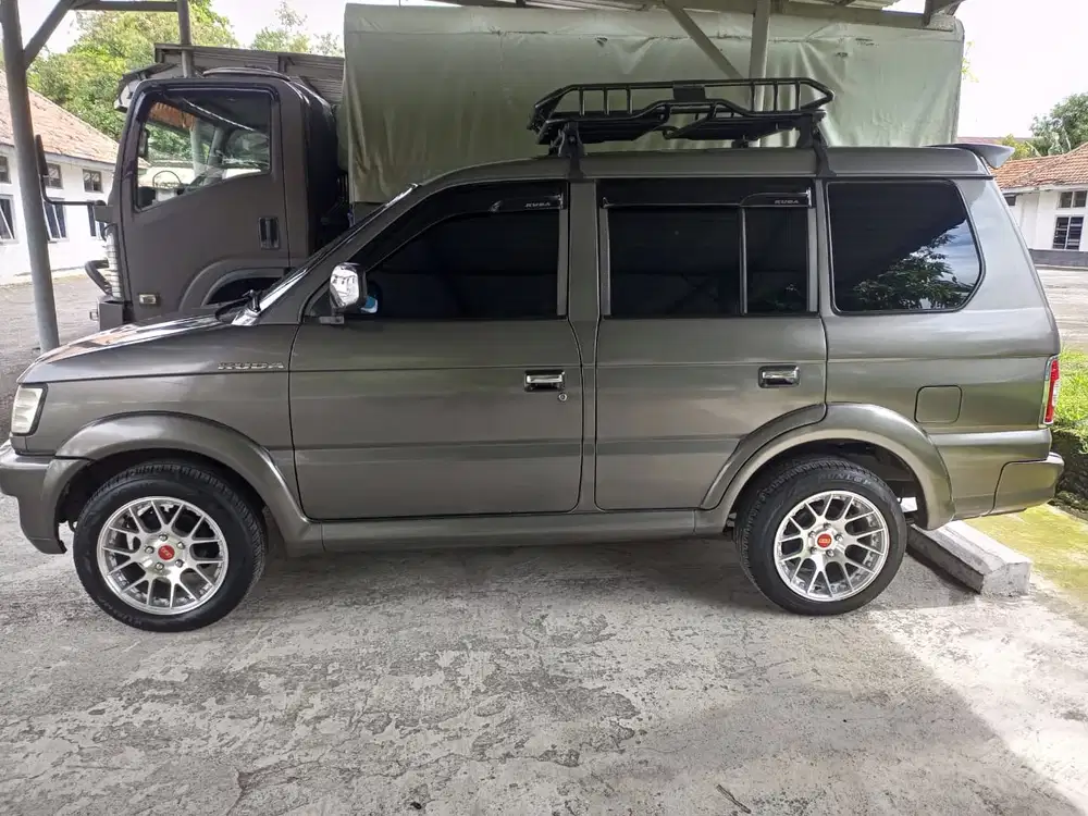 Mitsubishi Kuda 2003 Bensin