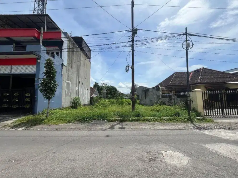 Tanah Luas 300m Perumahan Karanglo indah