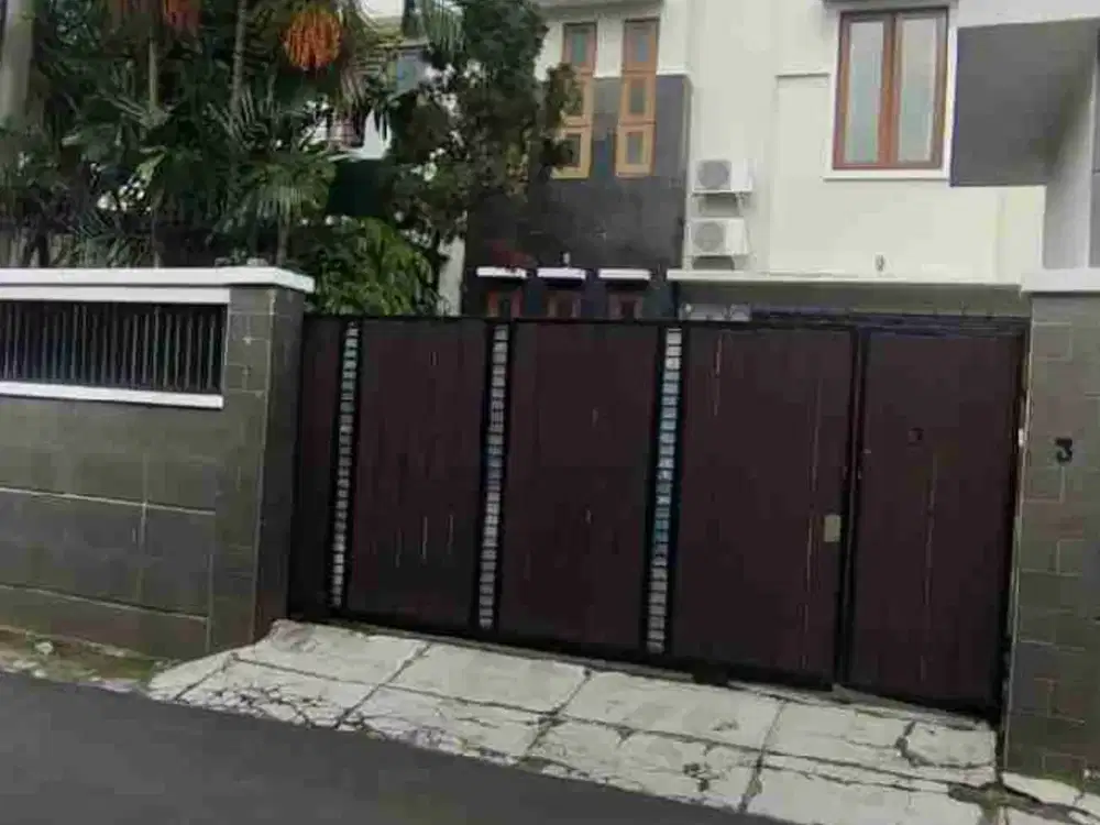 Jual Rumah 2 Lantai Mewah Kemang Jakarta Selatan Siap Huni