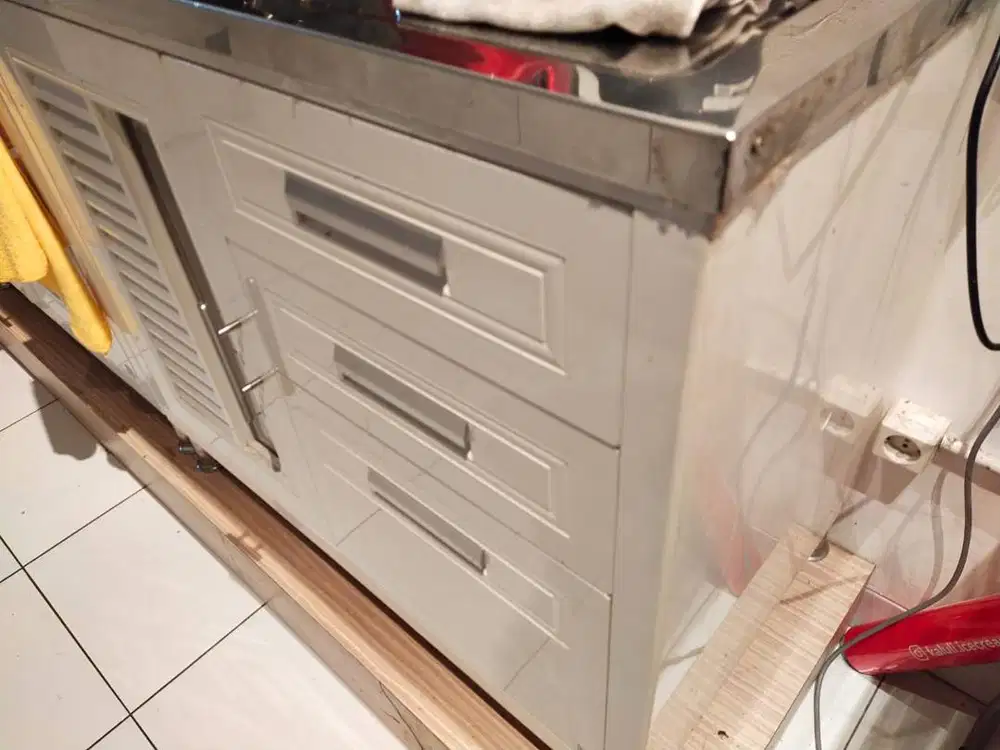 Jual meja dapur kondisi bagus