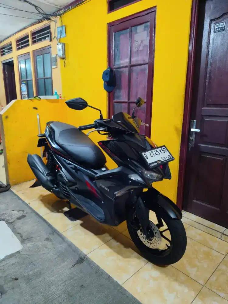 Bissmillah dijual motor Yamaha aerox 2019 istimewa