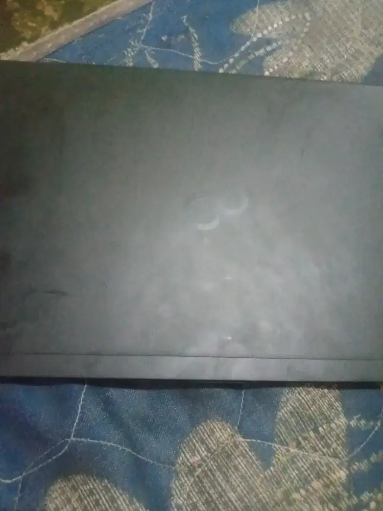 wts laptop Fujitsu pemakaian 1 bulan masih mulus