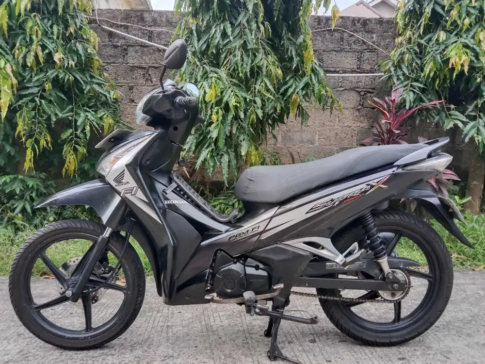 Honda Supra x 125 cw fi helm in th 2014 pajak on