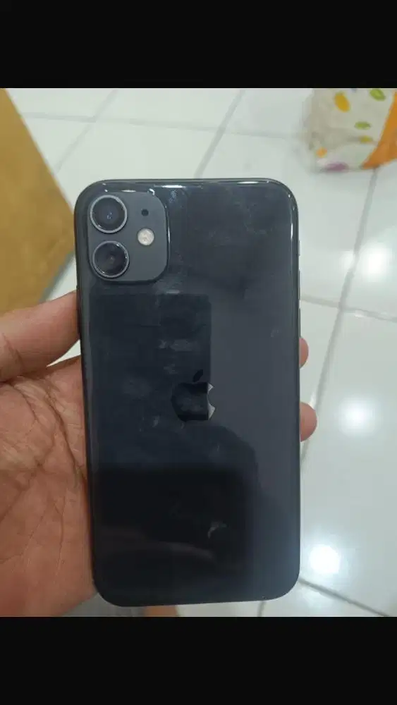 iphone 11 64GB  ibox