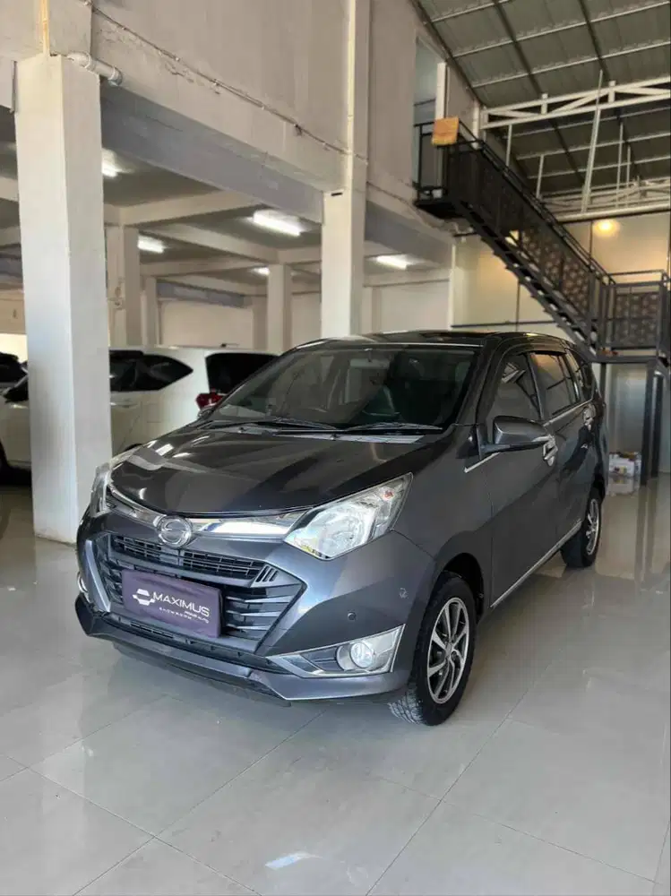 Sigra 1.2 R Deluxe Bensin-MT 2017