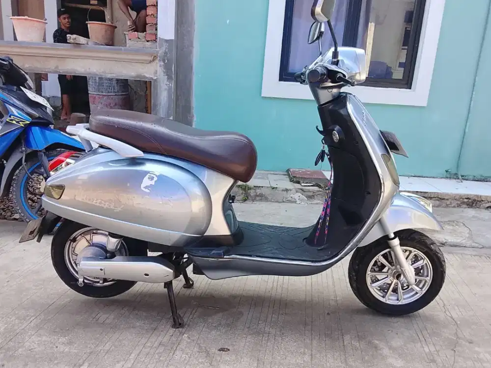 Uwinfly tipe vespa