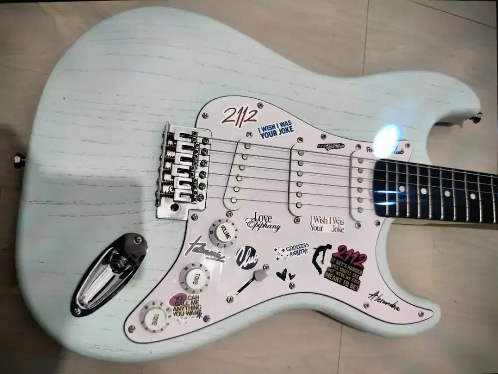 GITAR ELECTRIC GUITAR DST-80 DONNER LIKE NEW TERAWAT NO MINUS MULUS