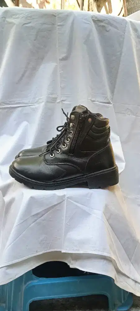 Sepatu boot ladies M-Boss
