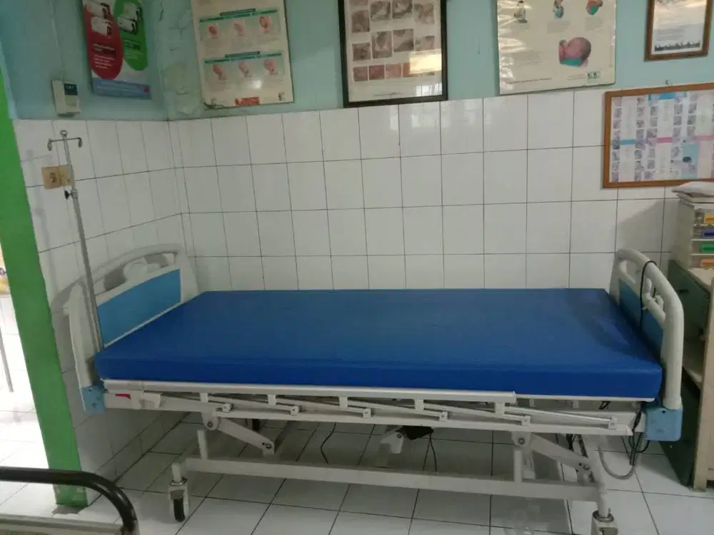 DIJUAL TEMPAT TIDUR PASIEN ELEKTRIK ( REMOTE)