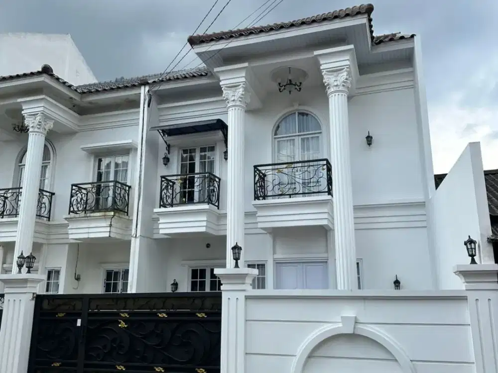 DIJUAL RUMAH FULL FURNISHED 2 LANTAI BEBAS BANJIR SHM DEKAT TOL DI CIBUBUR