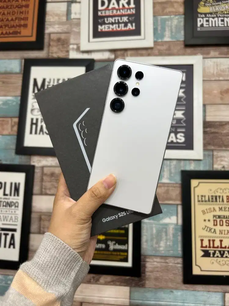 Samsung S25 Ultra 12/512Gb Resmi sein Mulus