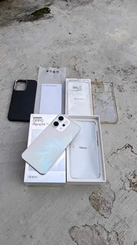 Oppo Reno 14 5G 12/256gb Fullset LikeNew Garansi Resmi