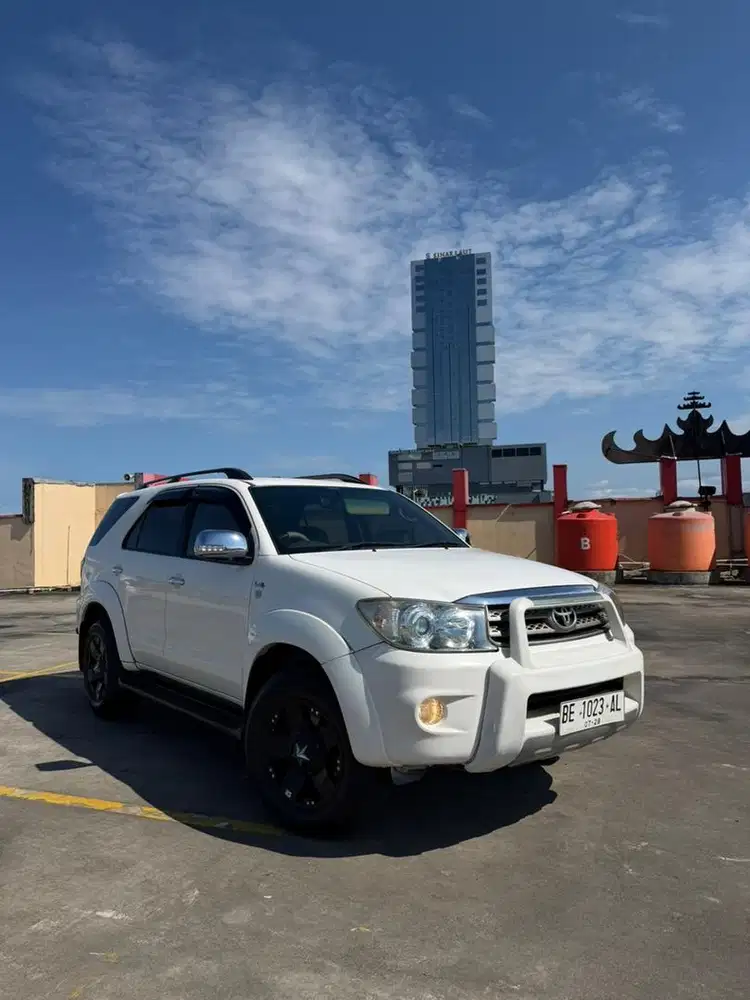 [LOWKM,Manual] Toyota Fortuner 2.5 G 2010