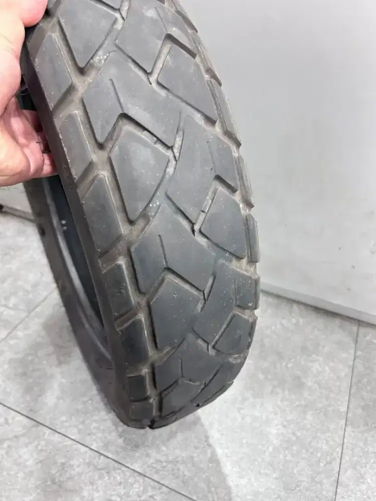 Ban belakang SM.V16 harga ekonomis