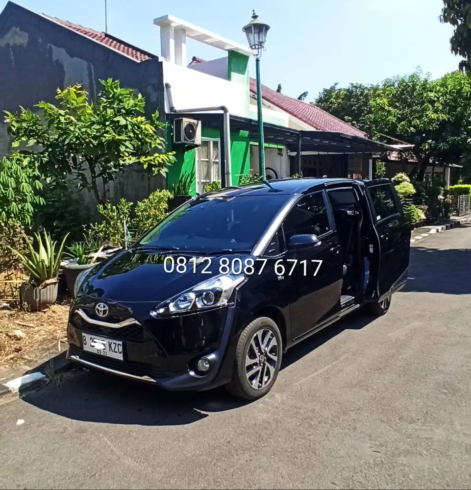 TOYOTA SIENTA V AT 2021